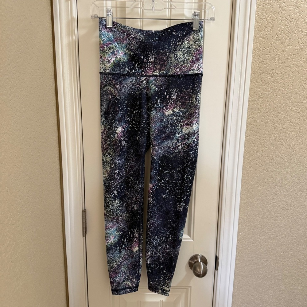 Old Navy Active PowerSoft Extra High Rise Leggings Print Size S‎ - Picture 2 of 7